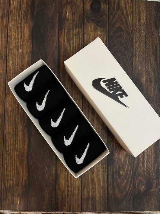 Skarpety Nike 5 par wraz z pudełkiem 42-45