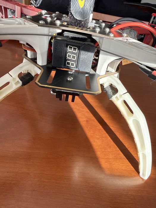 Drone dji F450 com motores Racestar BR 2312