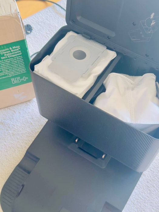 Aspirador robô IROBOT Roomba Combo i5+