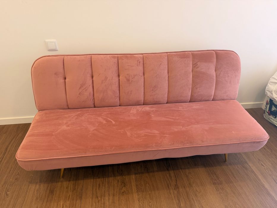 Sofá-Cama em veludo rosa