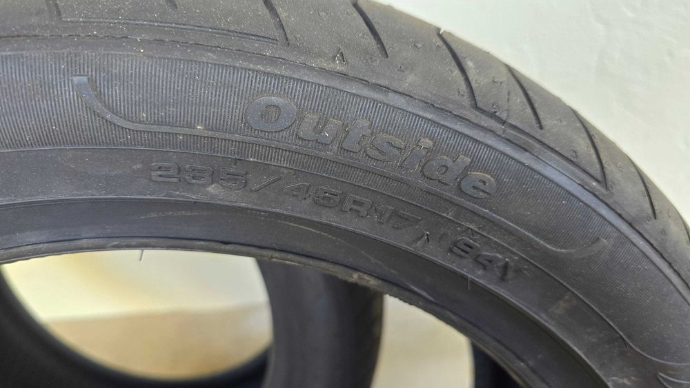 2 Pneus 235/45 R17 FULDA - Novos