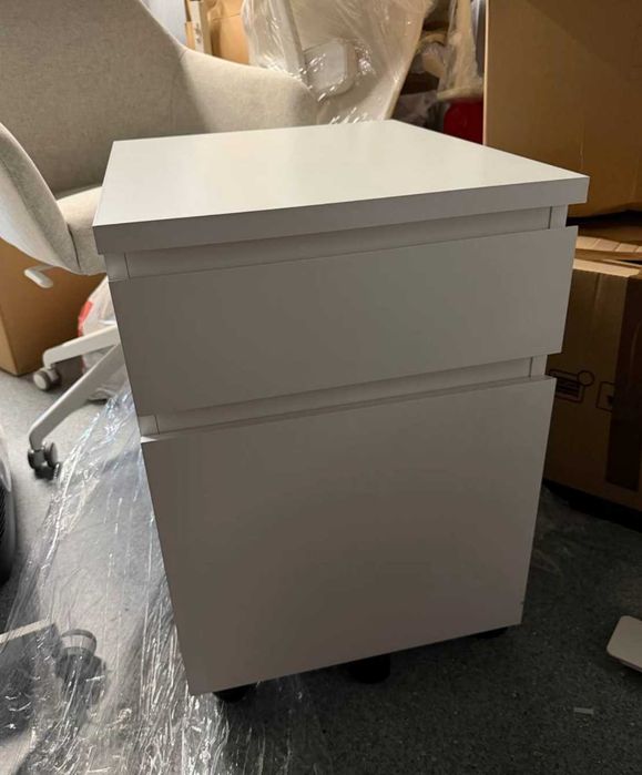 Cómoda/Módulo de Gavetas MALM com Rodas IKEA