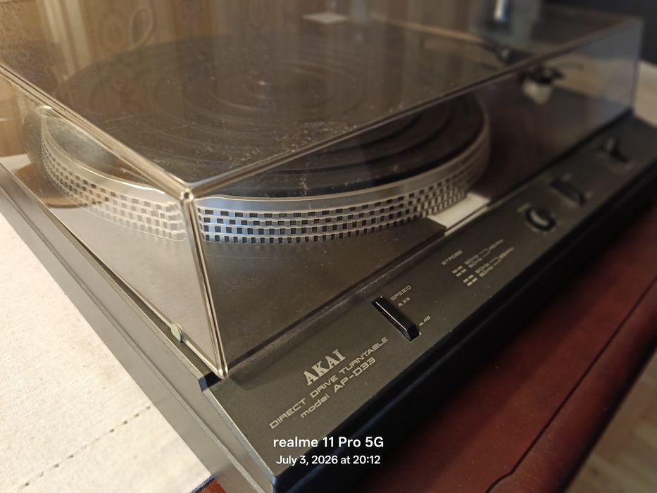 Gramofon AKAI AP-D33
