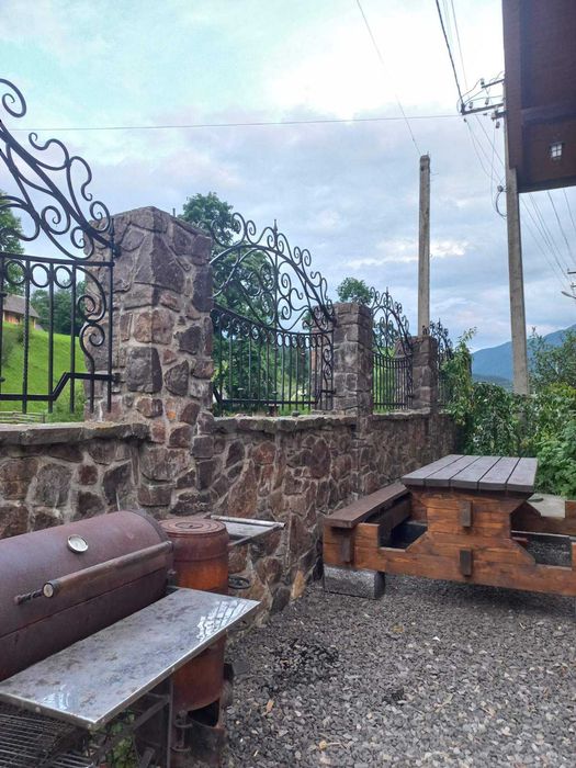 Гостинний двір 《Поляна》