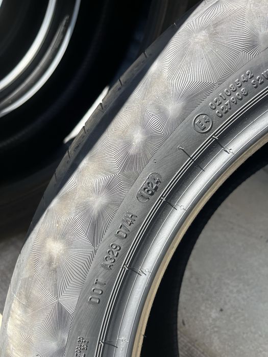 285/45R21 Continental PremiumContact6 2024