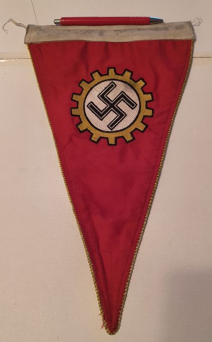 Militaria WW2  Bandeira DAF (Deutsche Arbeitsfront)