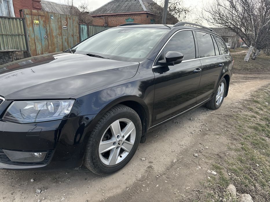 Продам Skoda Oktavia A7  полный привод