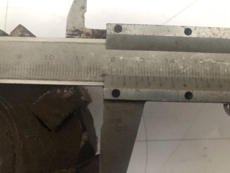 Продам токарный инструмент інструмент для токарного станку