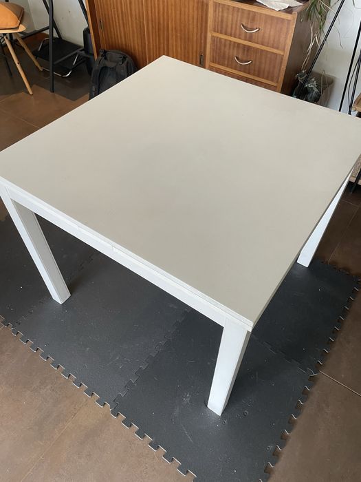 Mesa de refeição extensivel