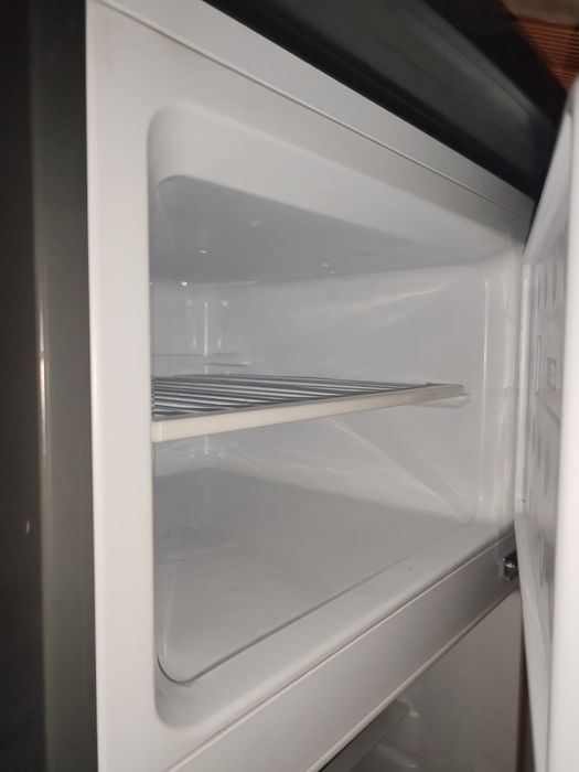 Frigorifico com congelador Indesit Inox