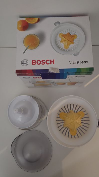 Espremedor de Citrinos Bosch MCP3000N de 25 W e de 800 ml - Branco