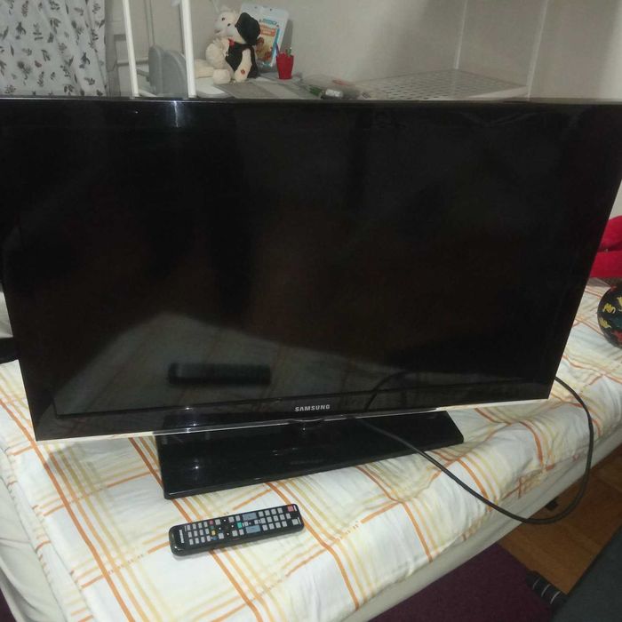 Телевізори  Samsung LE-40C530 Sanyo CEM2511 Thomson 29DM400