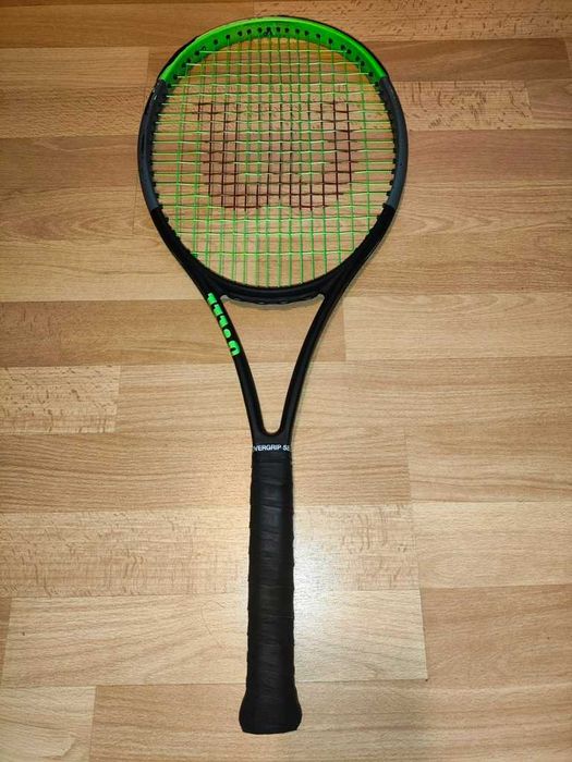 Raquete de ténis Wilson Blade 100UL V7