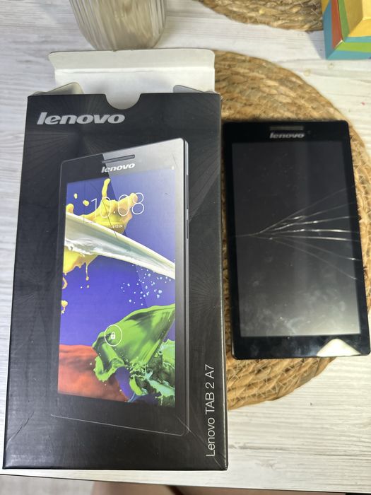 Планшет Lenovo під ремонт