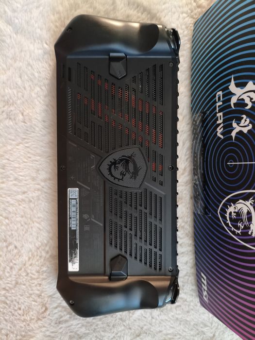 MSI Claw 16GB/1TB Intel Ultra 7 konsola przenośna