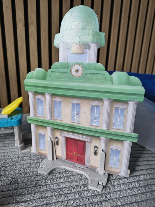 Baza kotki kocia załoga cat pack wieża obserwacyjna