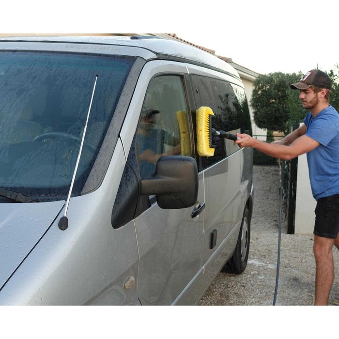 [NOVO/SELADO] Escova para lavagem automóvel com ligação a mangueira