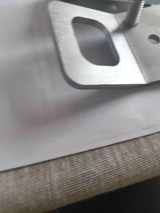 Komplet Ucha mocujace do pasów transportowych