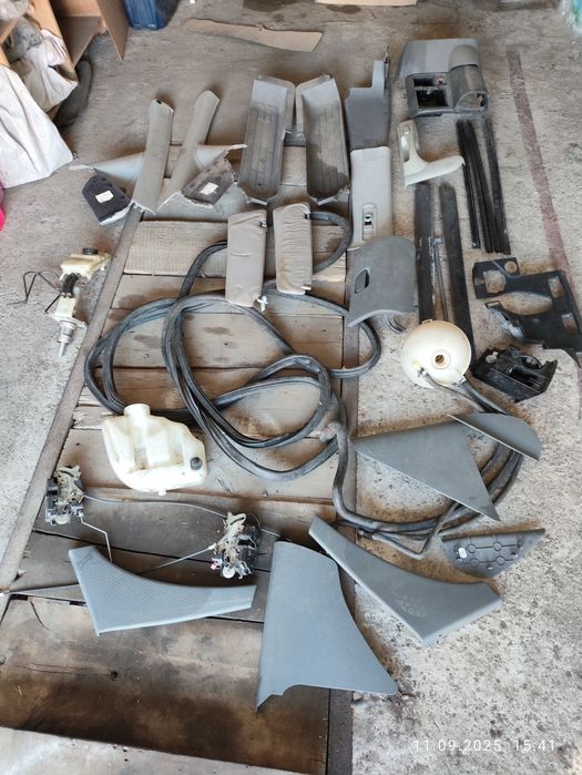 Продам запчастини до авто віто 639