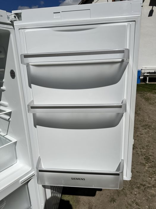 Холодильник SIEMENS 1,55
