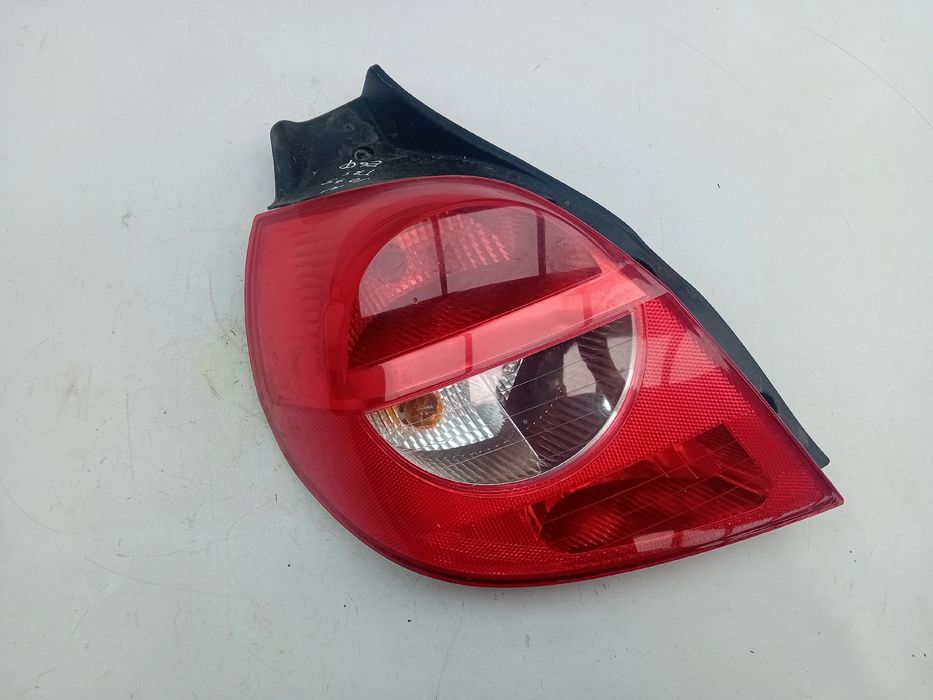 Farolim esquerdo RENAULT Clio III (BR0/1, CR0/1)