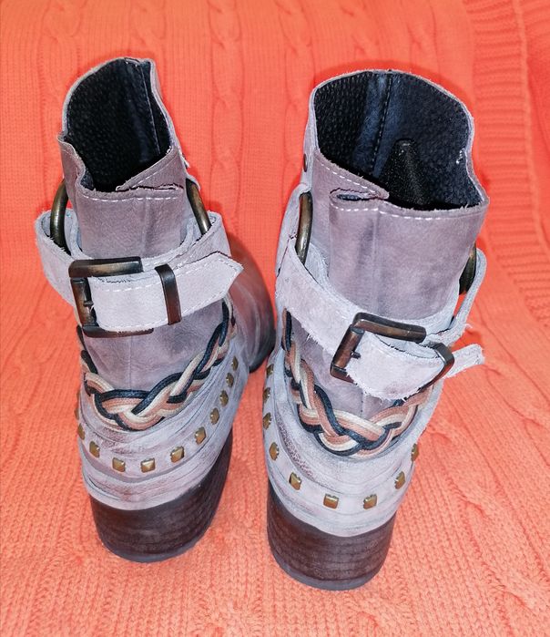 Botins em pele prof(37)