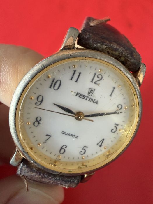 Relógio Festina Quartz clássico dourado (banhado) – vintage