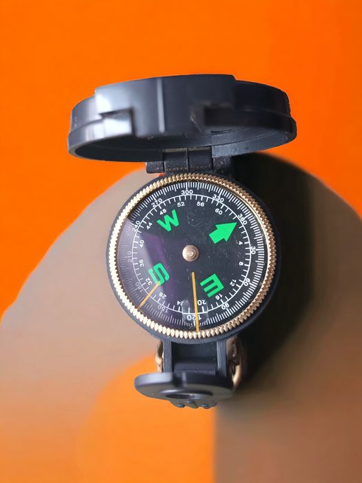 Компас Engineer Directional Compass