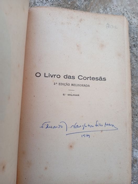 Livro  "O Livro das Cortesãs"