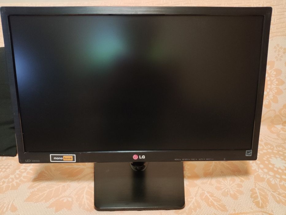 Монітор LED LG Flatron 22EN33