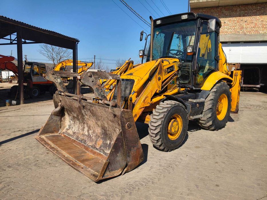 Екскаватор навантажувач JCB 3CX робочий екскаватор в наявності 2003 р