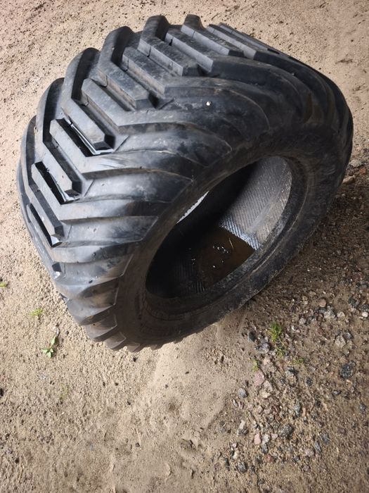 Wzmocniona opona TRELLEBORG 500/45-22.5 Nowa oryginalna zachodnia twin 404 imp 146A8