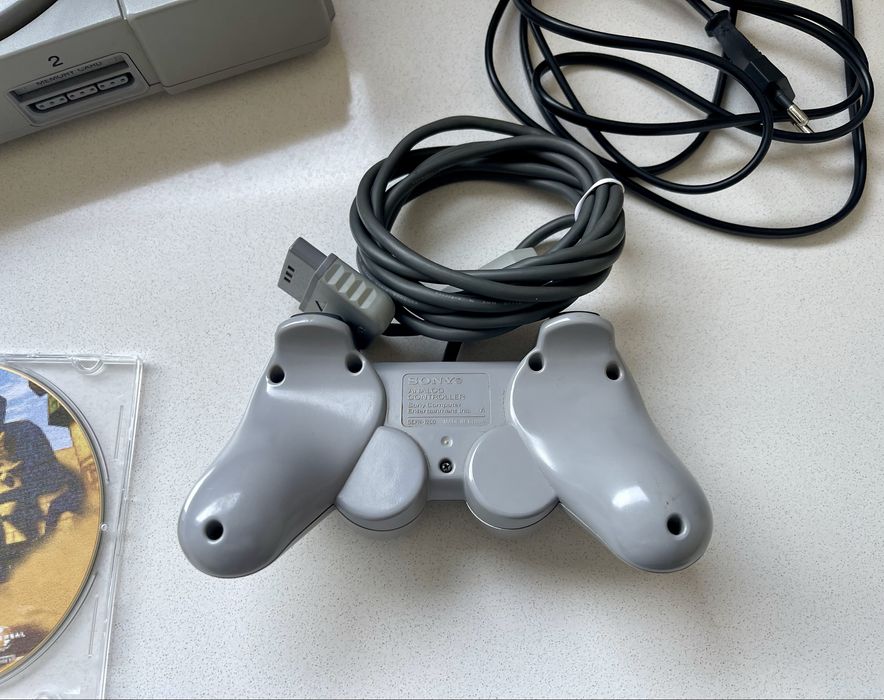Reservado 26/05 Consola Sony PlayStation 1 PS1 Desbloqueada + Comando + Cabos + Jogo Gravado