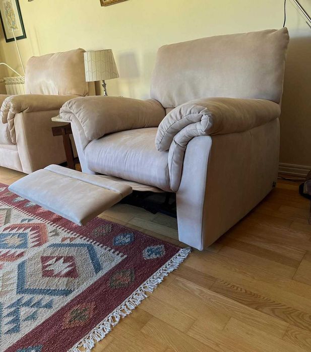 2 Cadeirões em Tecido