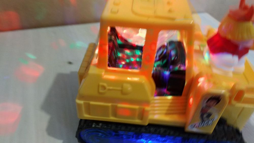 Музичний дитячий іграшковий  трактор