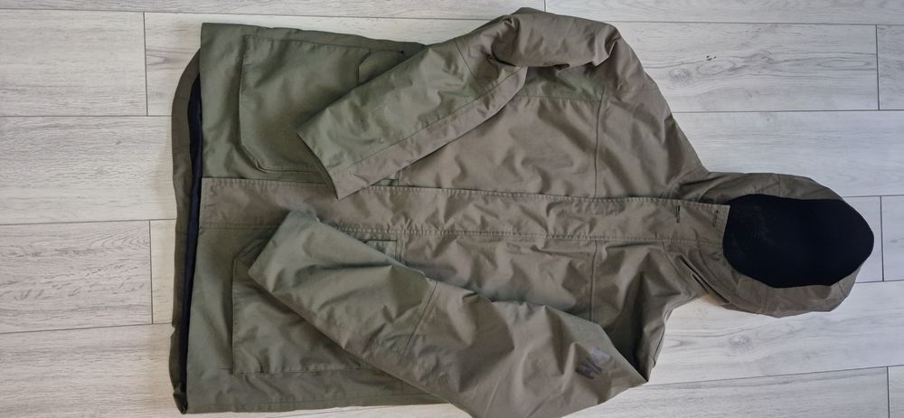 Helly Hansen XL.   .