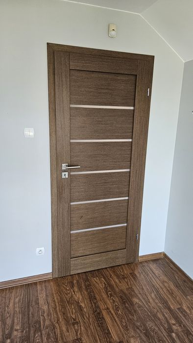Sprzedam drzwi drewniane po demontażu