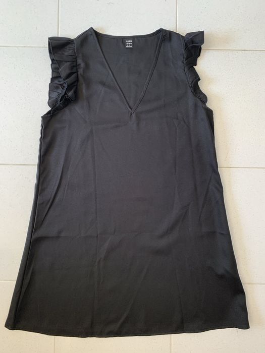 Vestido preto novo