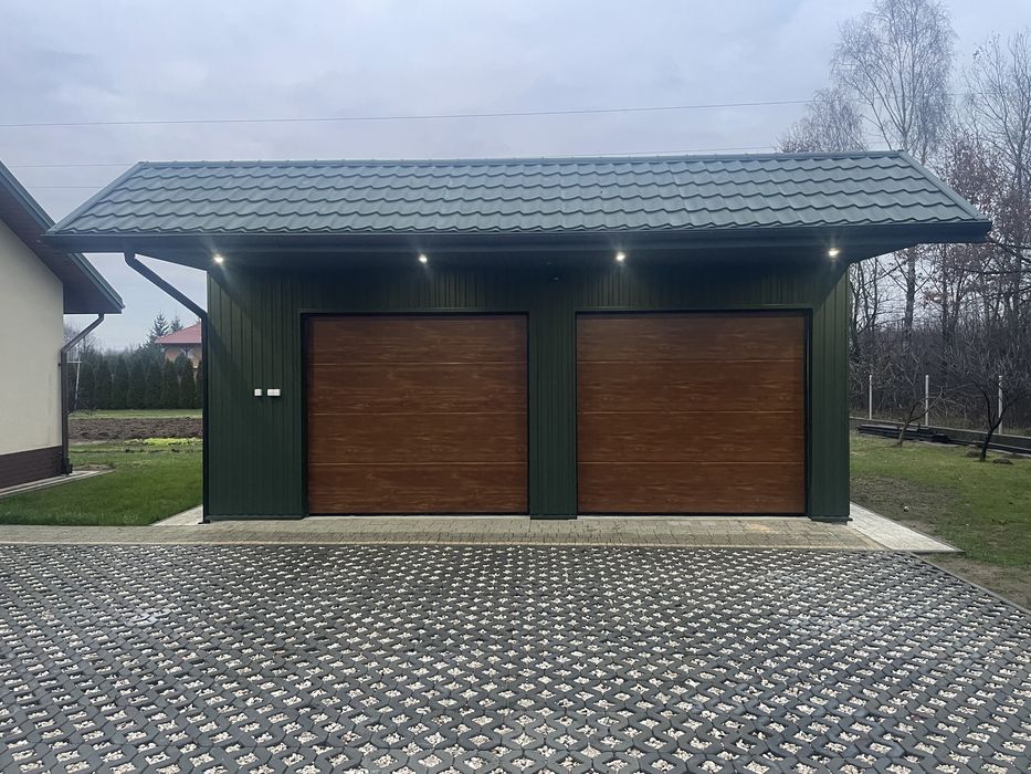Brama garażowa segmentowa złoty dąb orzech winchester 2500x2125 nowa brama firmy Fakro