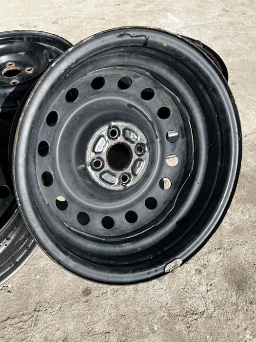 Felgi stalowe R15 4x100 ET45 Toyota Yaris II III