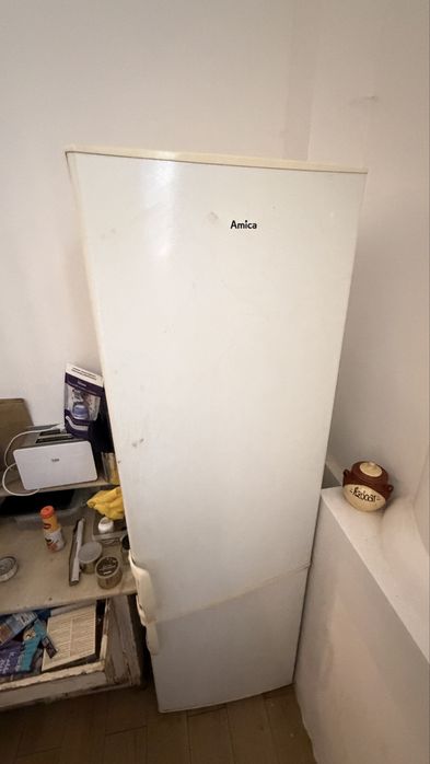 Lodówka Amica z zamrażarka.