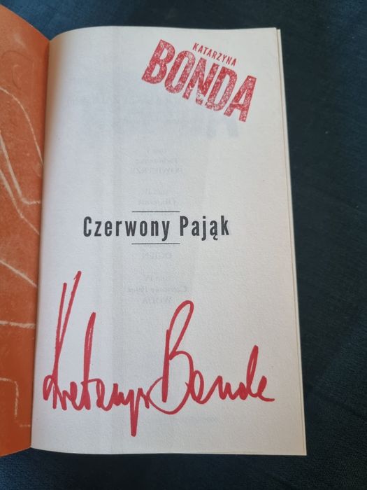 Katarzyna Bonda Czerwony Pająk z autografem
