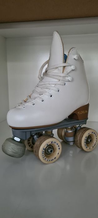 Patins de quatro rodas, Patinagem artística.