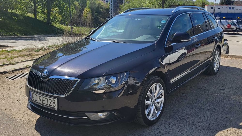 Skoda Superb II Kombi Face Lift FL 2014 3.6 V6 VR6 DSG 4x4 LPG gaz