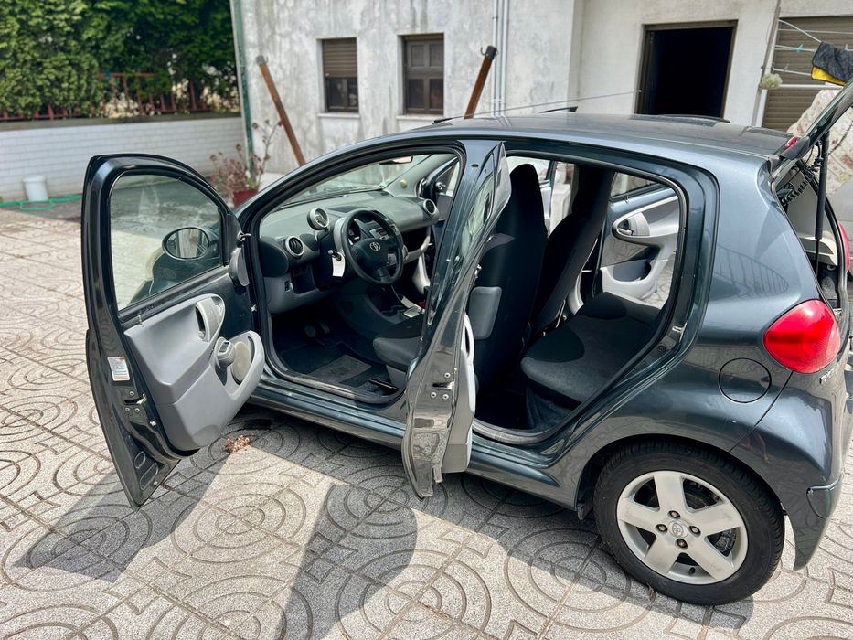 Toyota Aygo excelente estado