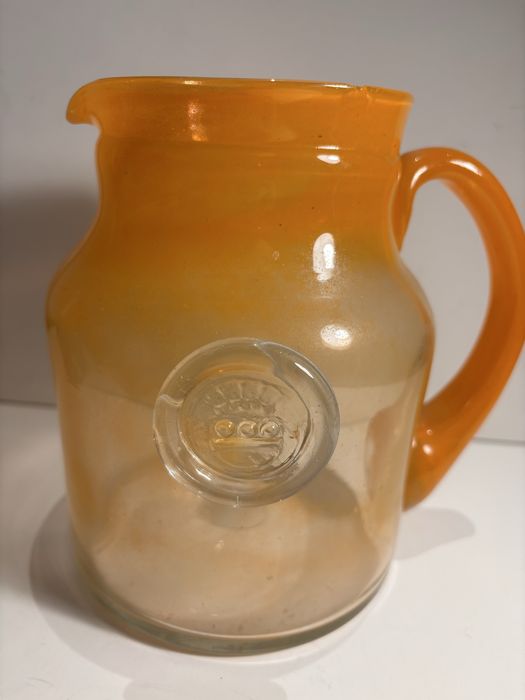 Dzbanek pomaranczowe szklo