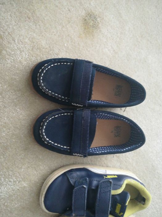 Sapatilhas e sapatos 27