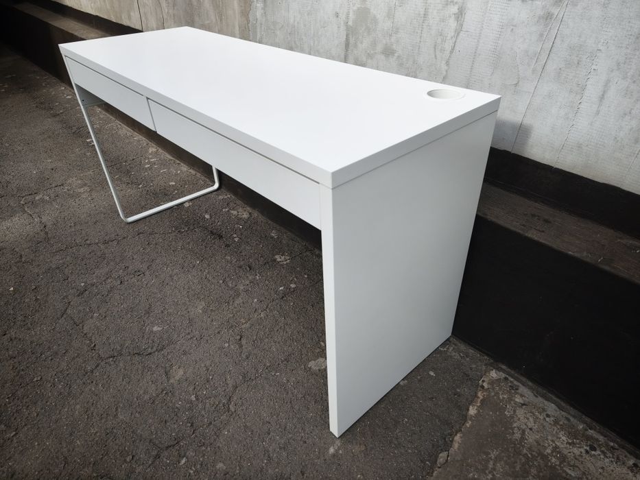 Стіл з шухлядами IKEA MICKE