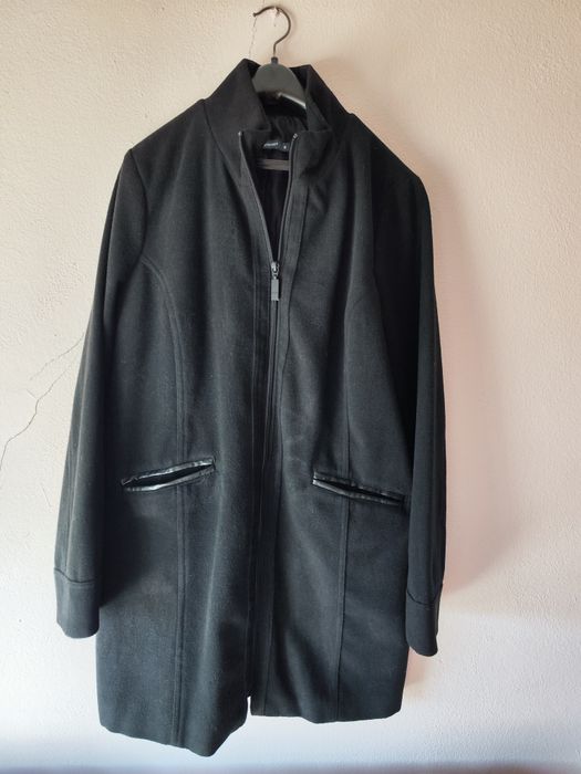 Sobretudo Senhora 3/4 preto, tamanho M, da marca In Extenso