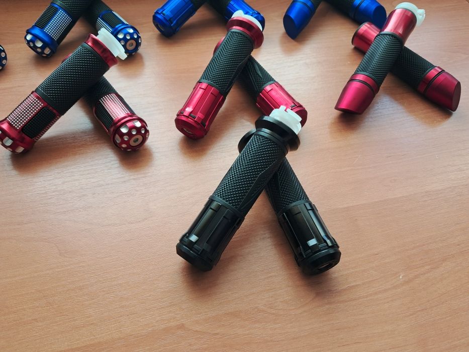 Мото ручки рукоятки руля. Цена за пару.